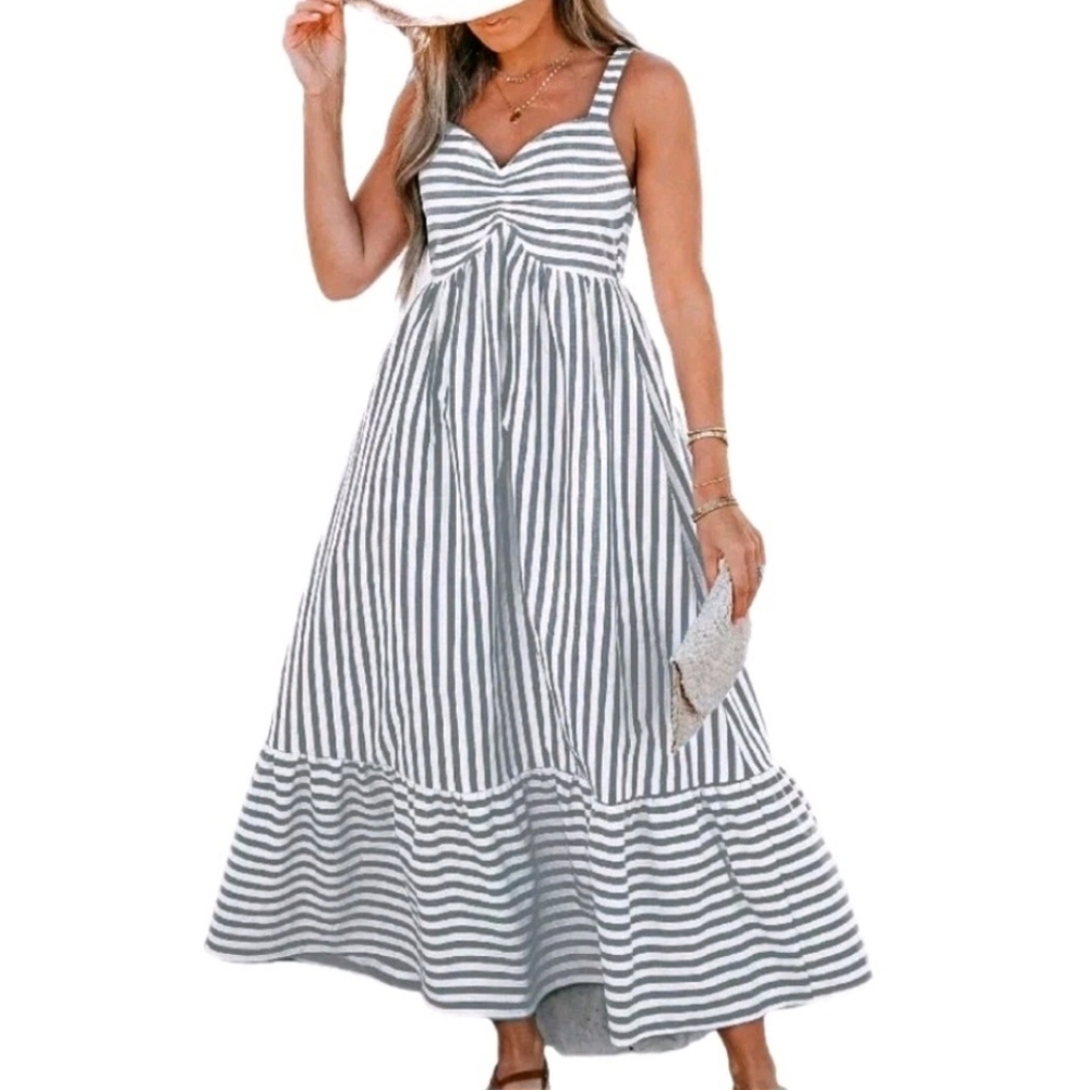 Women's Maxi Dress Grey White Stripes Nautical Sleeveles Flowy Size XL Smocked